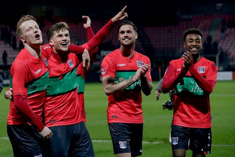 并自然融入 并自然融入