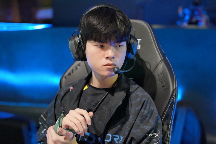 坚实基础 坚实基础